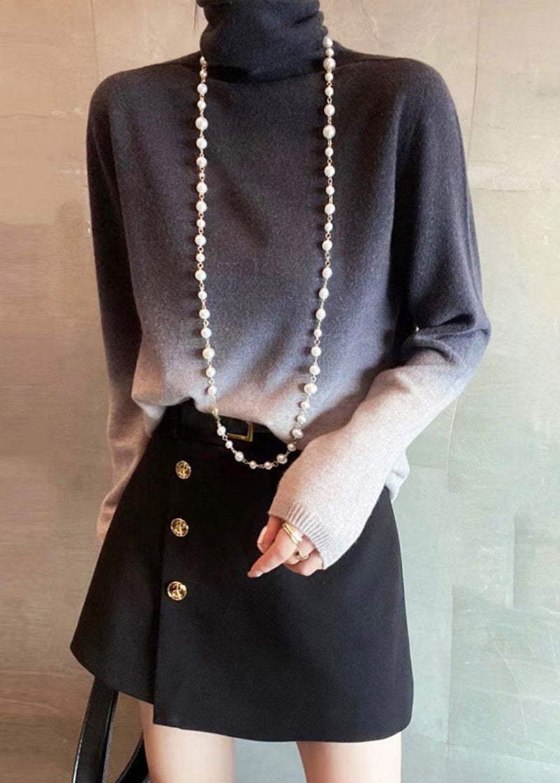 A Vintage Style Top with Delicate Timeless Details