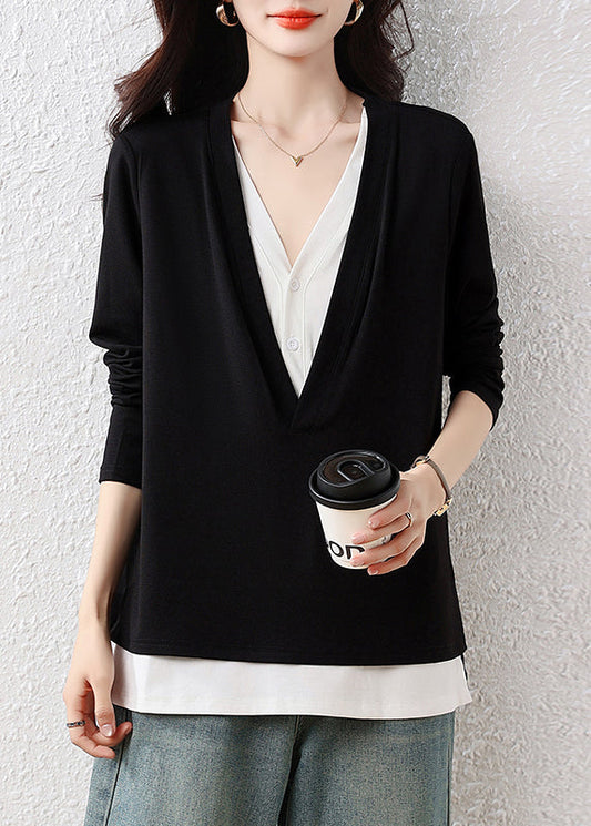 Effortlessly Elegant Top with a Timeless Design
