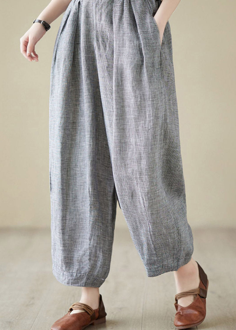 Effortlessly Elegant Pants with a Timeless Design