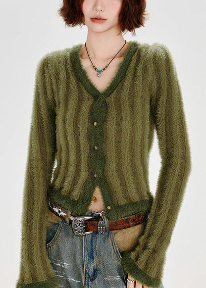 Beautifully Crafted Cardigan in a Classic Style