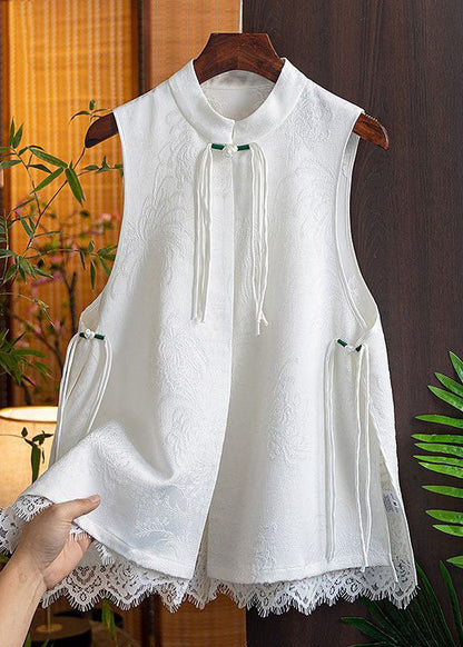 Gracefully Styled Garment for Any Occasion
