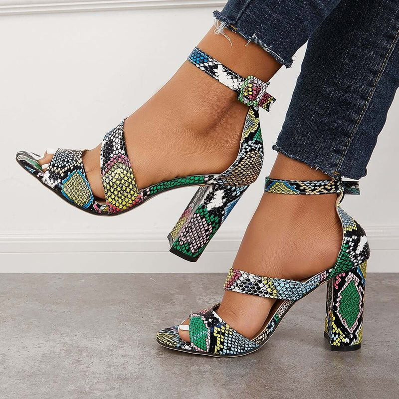 Graceful Orthopedic Sandals for Modern Look