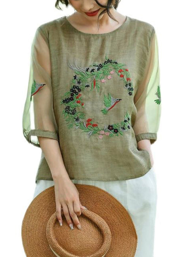 Well Tailored Shirt with a Graceful Silhouette
