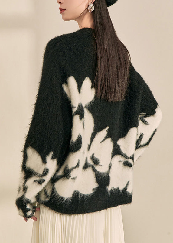 Beautifully Crafted Cardigan in a Classic Style
