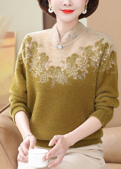 Well Tailored Sweater with a Graceful Silhouette