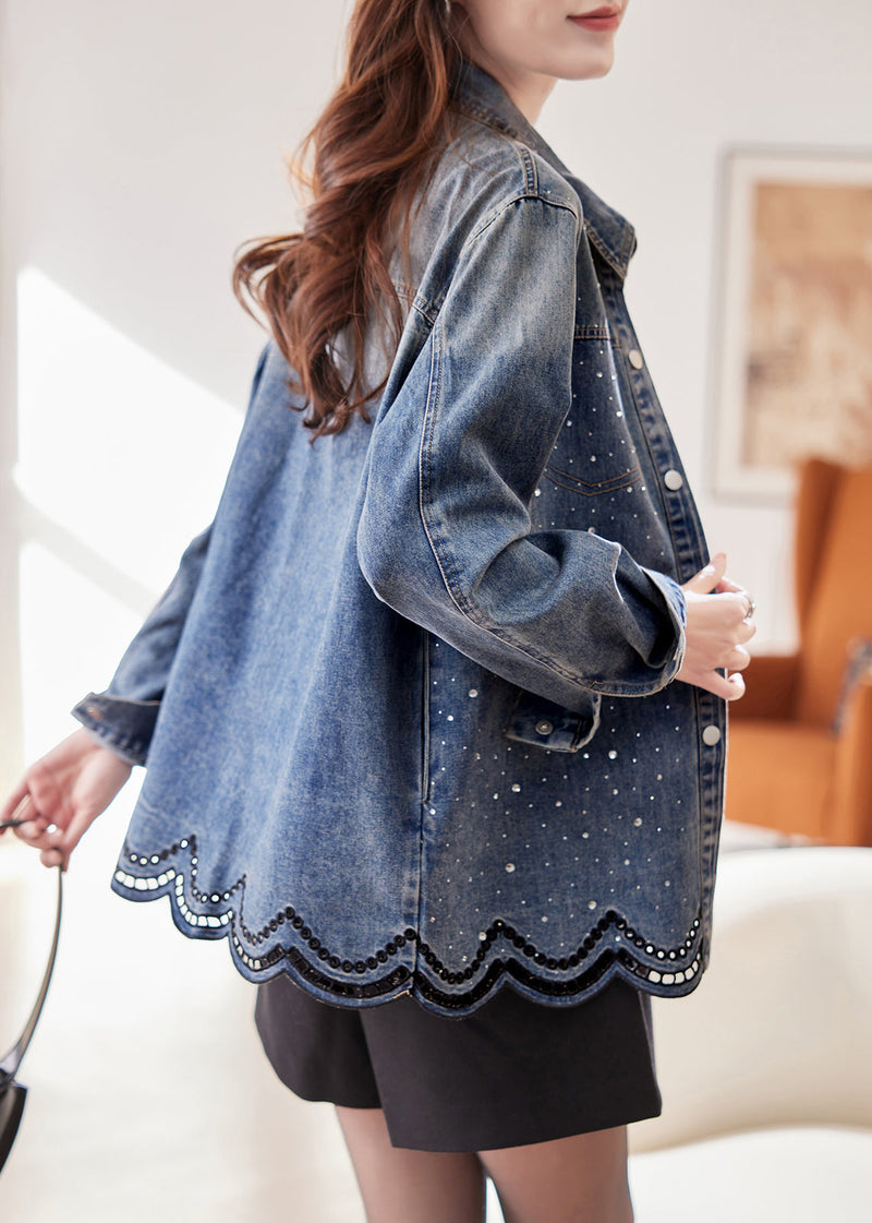 Elegantly Styled Coat for Everyday Wear