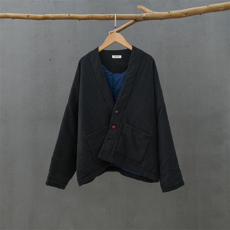 Effortlessly Elegant Coat with a Timeless Design