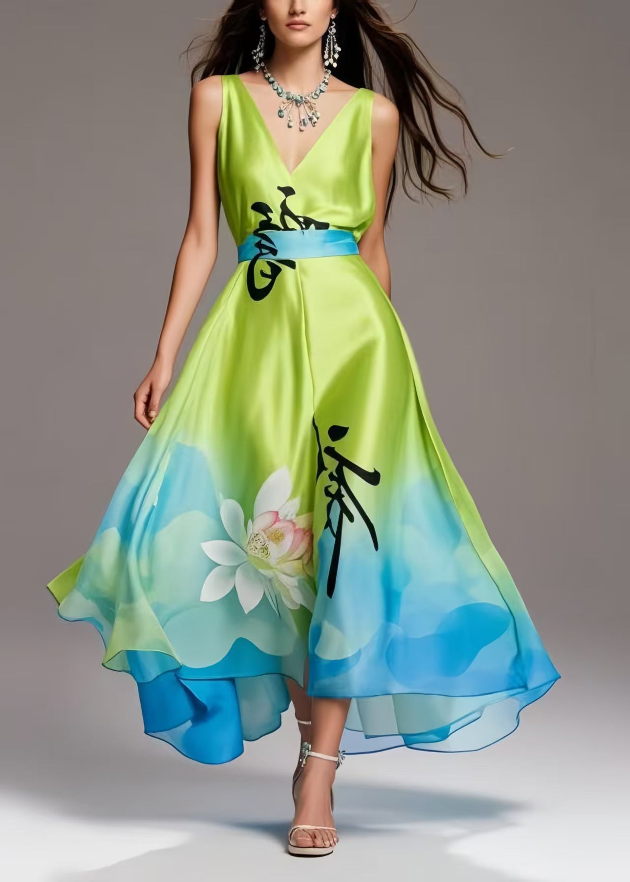 Beautifully Crafted Dress in a Classic Style