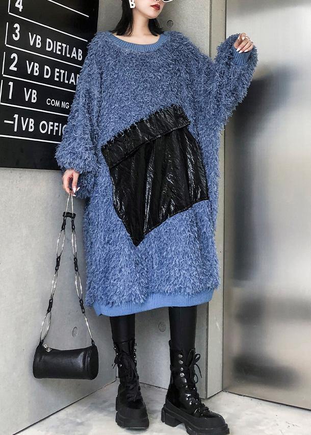 Well Tailored Sweater with a Graceful Silhouette