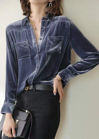 Classic Vintage Shirt with a Flattering Fit