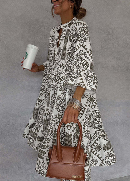 Beautifully Finished Dress in a Timeless Design