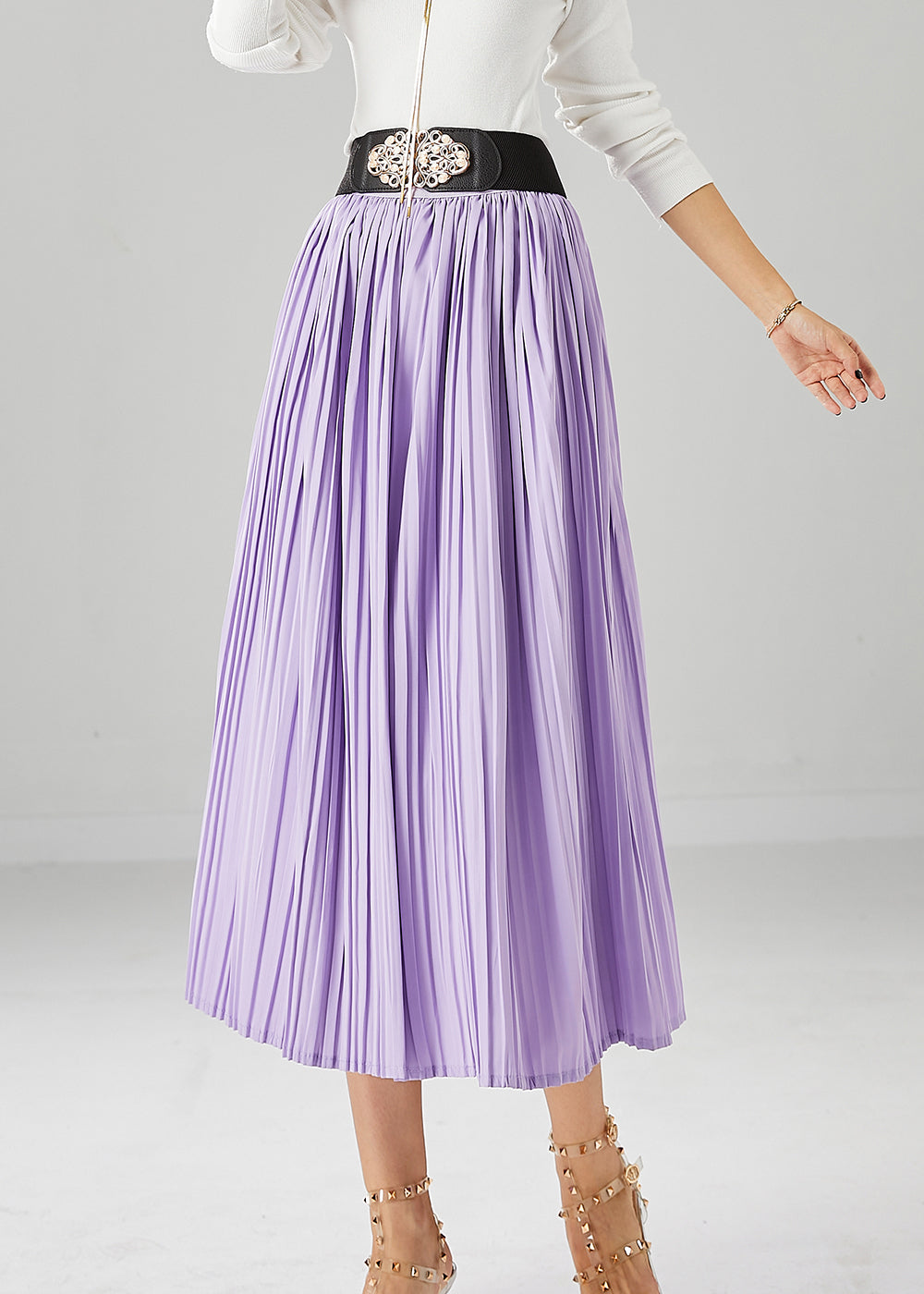 Sophisticated Garment with a Clean Classic Look
