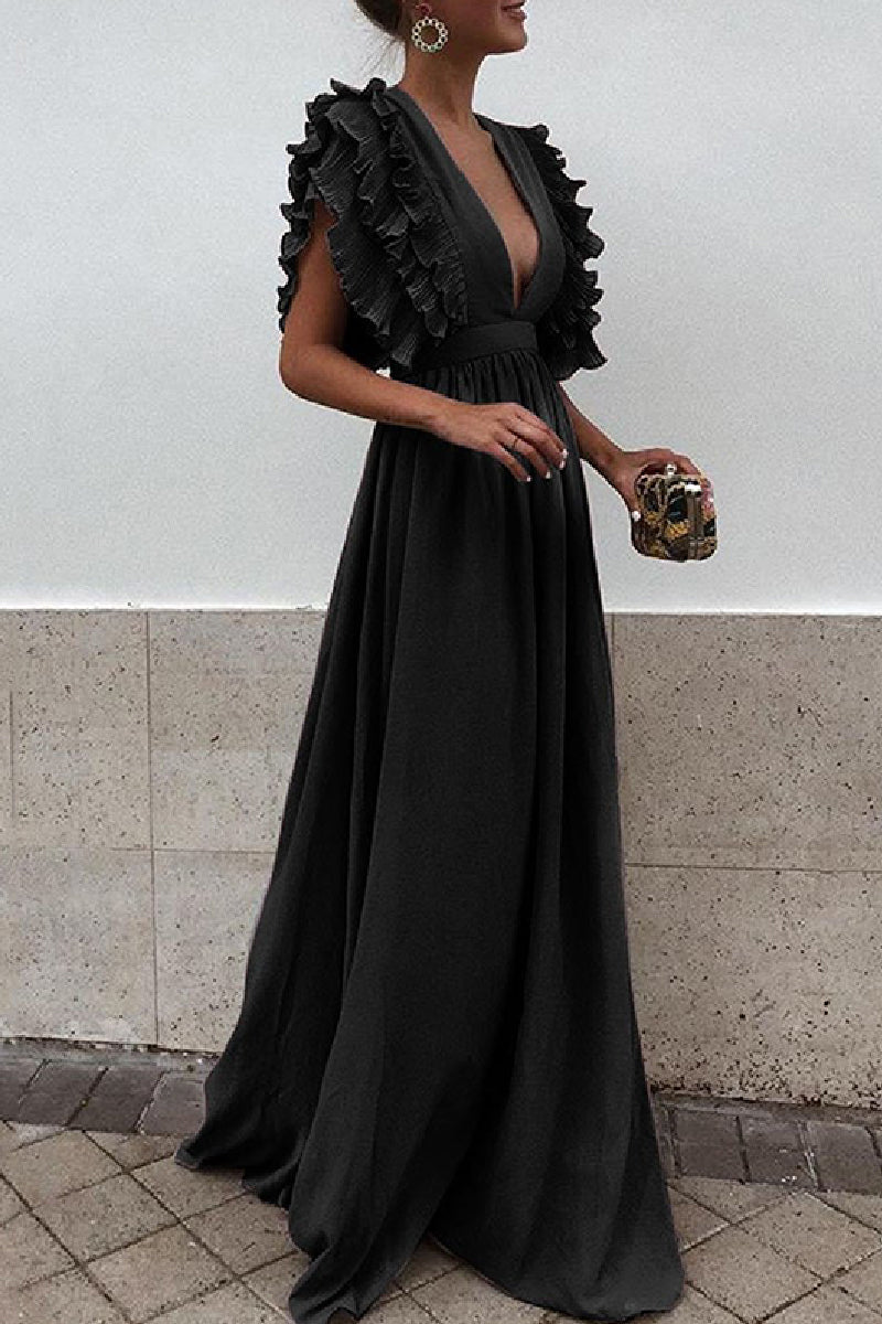 Effortlessly Elegant Dress with a Timeless Design