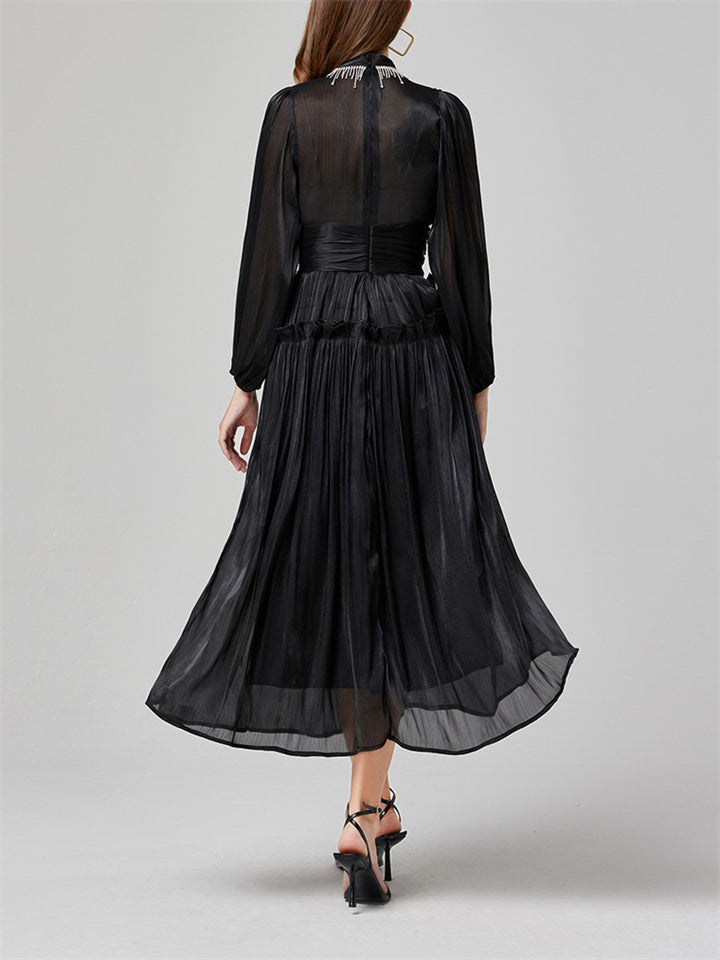 Beautifully Finished Dress in a Timeless Design
