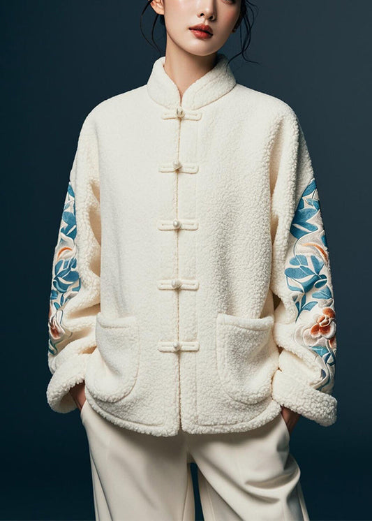Elegantly Styled Coat for Everyday Wear