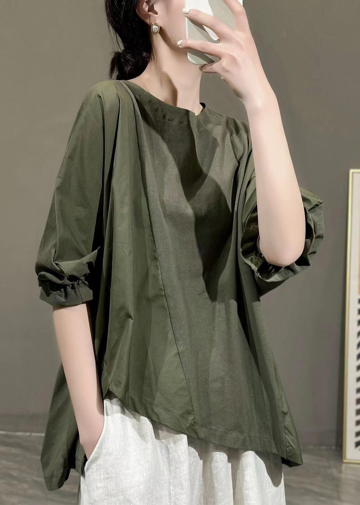 Effortlessly Elegant Shirt with a Timeless Design