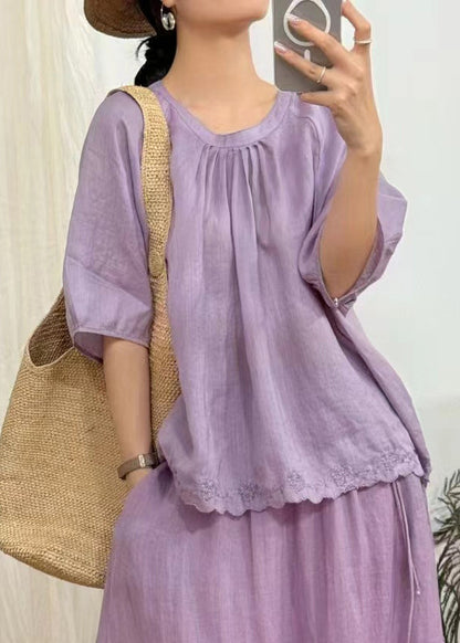 Classic Vintage Blouse with a Flattering Fit