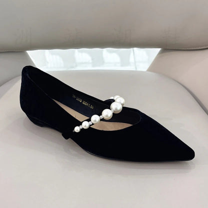 Chic Orthopedic Sandals with Unique Design