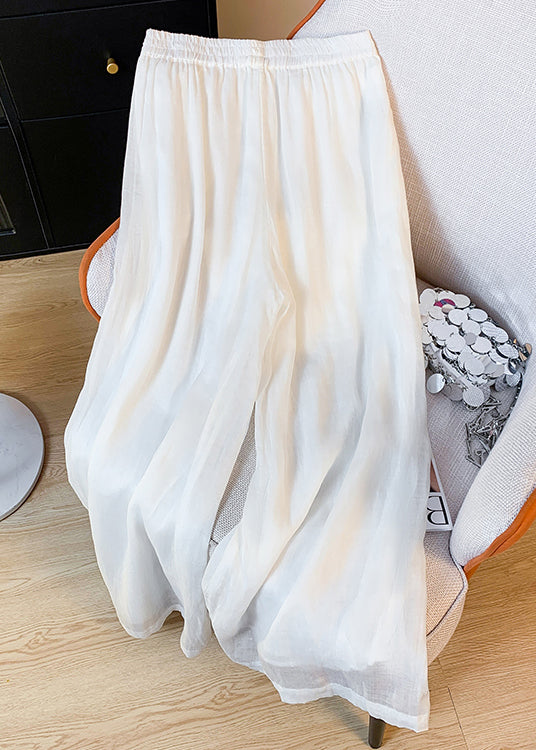 Effortlessly Elegant Pants with a Timeless Design