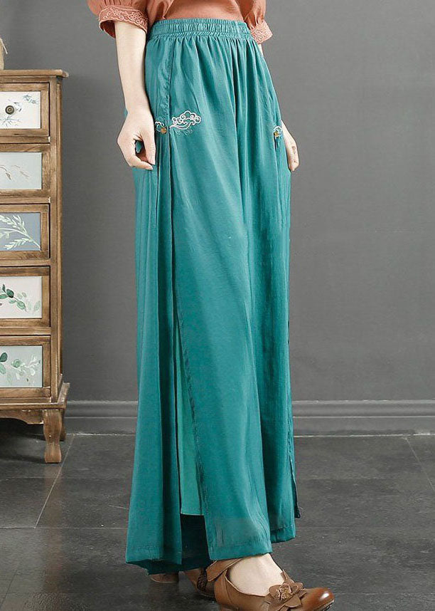 Beautifully Finished Pants in a Timeless Design