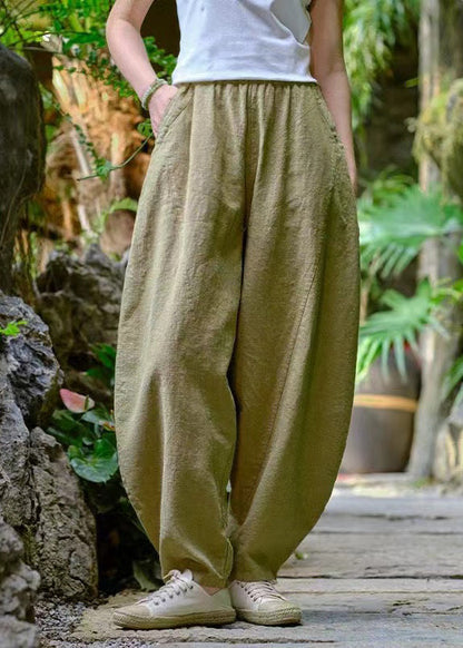 Effortlessly Elegant Trousers with a Timeless Design