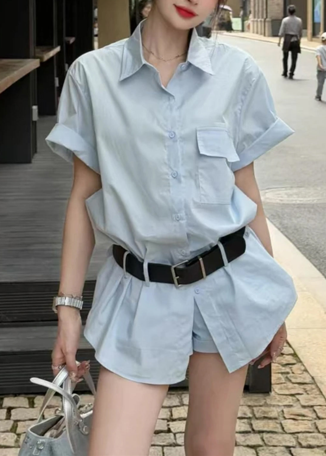 Well Tailored Shirt with a Graceful Silhouette