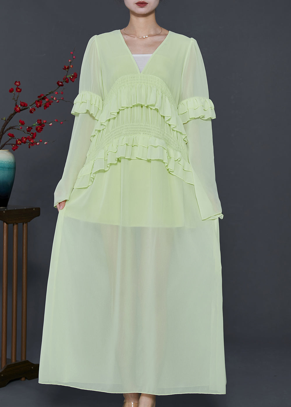 Beautifully Crafted Dress in a Classic Style