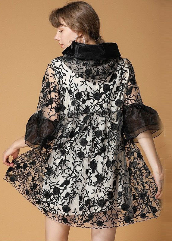Well Tailored Coat with a Graceful Silhouette