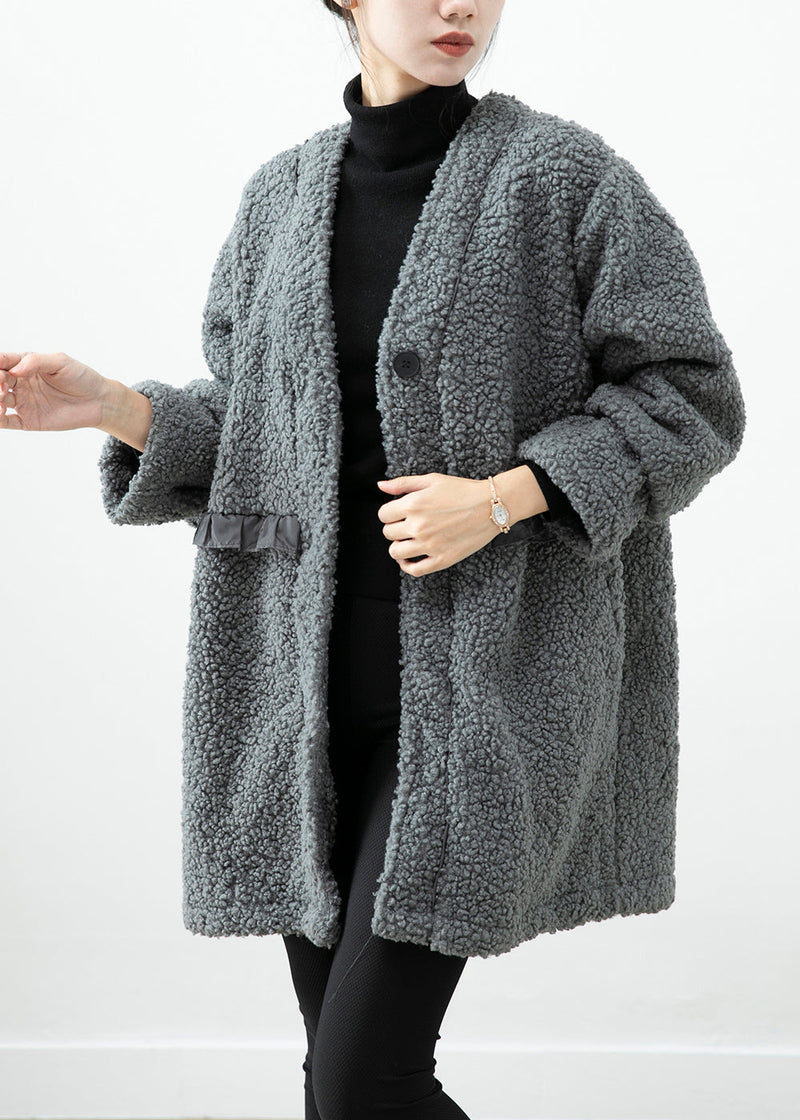 Elegantly Styled Coat for Everyday Wear