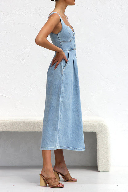 Classic Vintage & Enduringly Stylish Dress