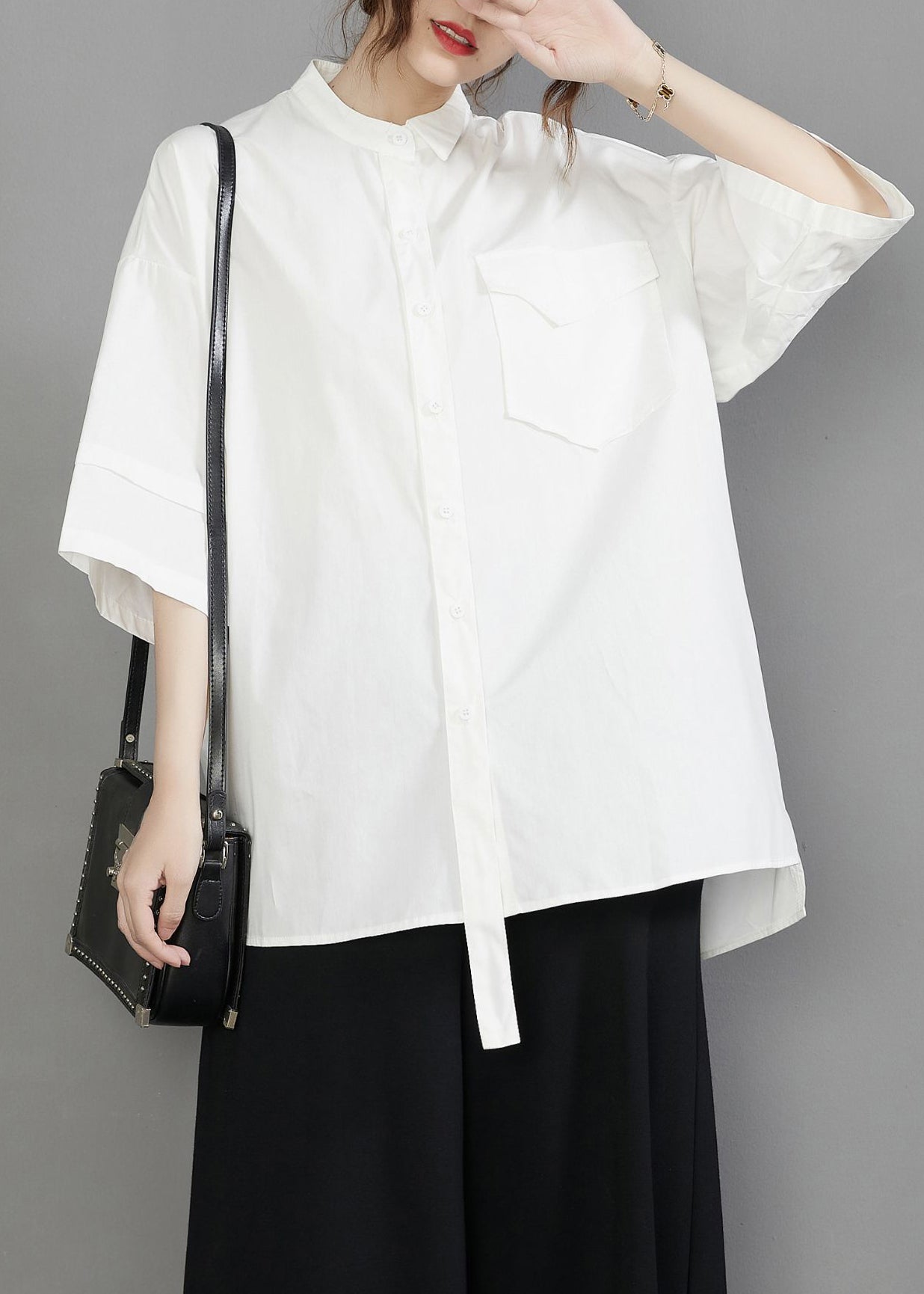 Well Tailored Blouse with a Graceful Silhouette