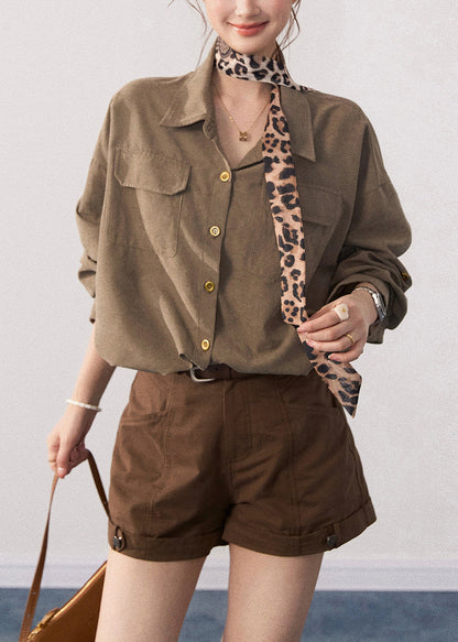Sophisticated Blouse with a Clean Classic Look