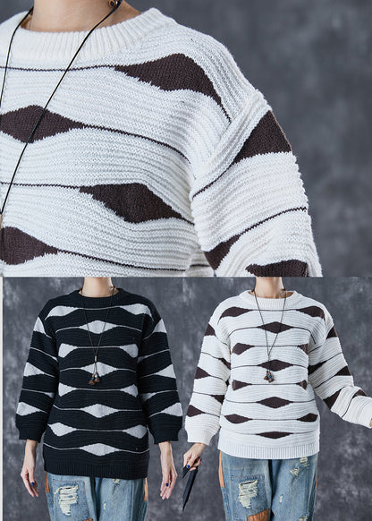 Well Tailored Sweater with a Graceful Silhouette