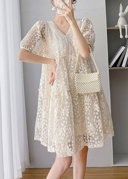 Effortlessly Elegant Dress with a Timeless Design