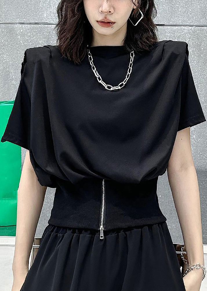 Well Tailored Shirt with a Graceful Silhouette
