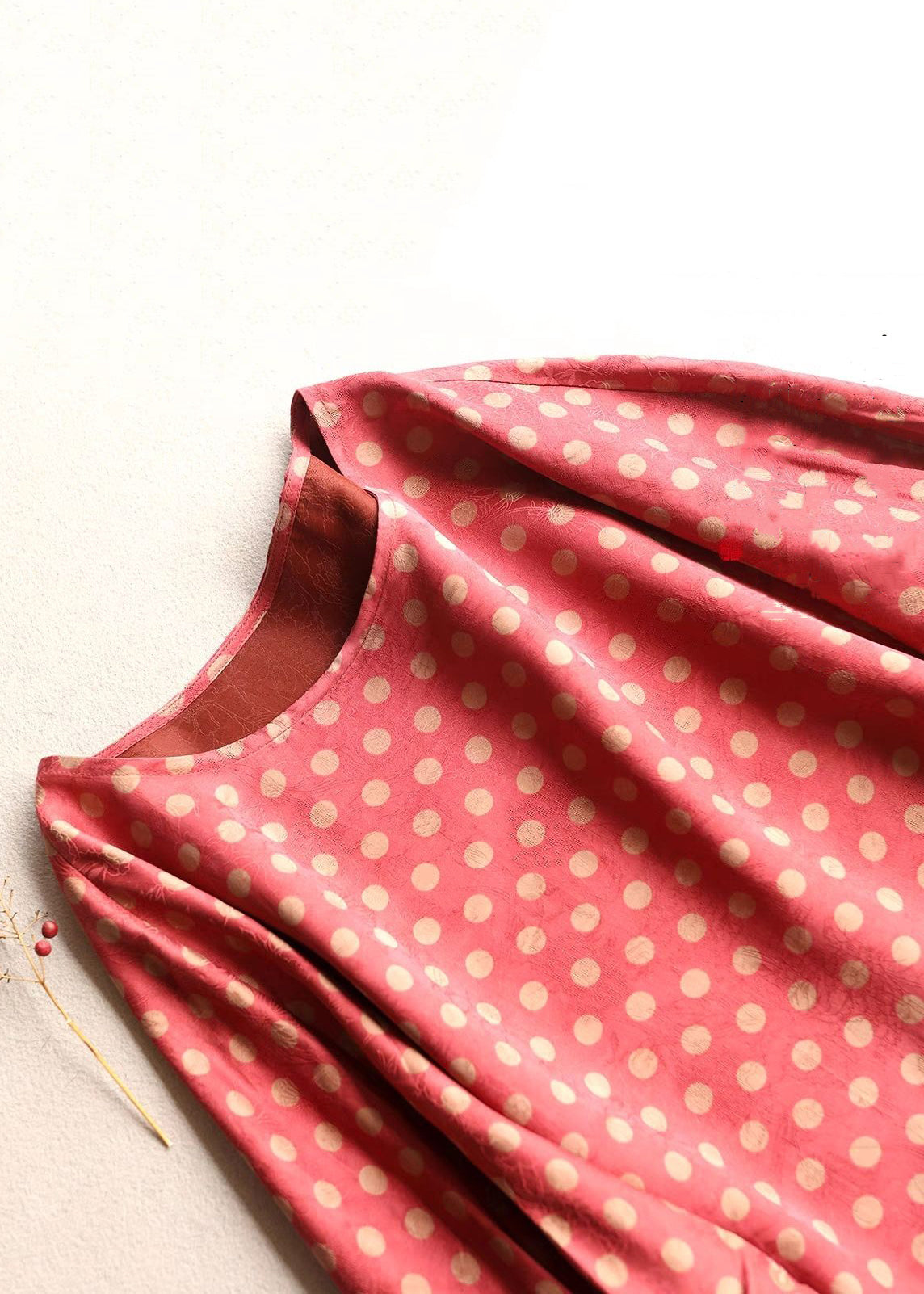 Classic Vintage Shirt with a Flattering Fit