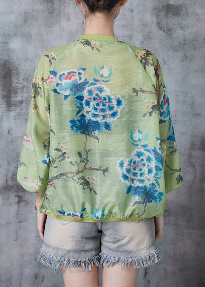 Gracefully Styled Jacket for Any Occasion
