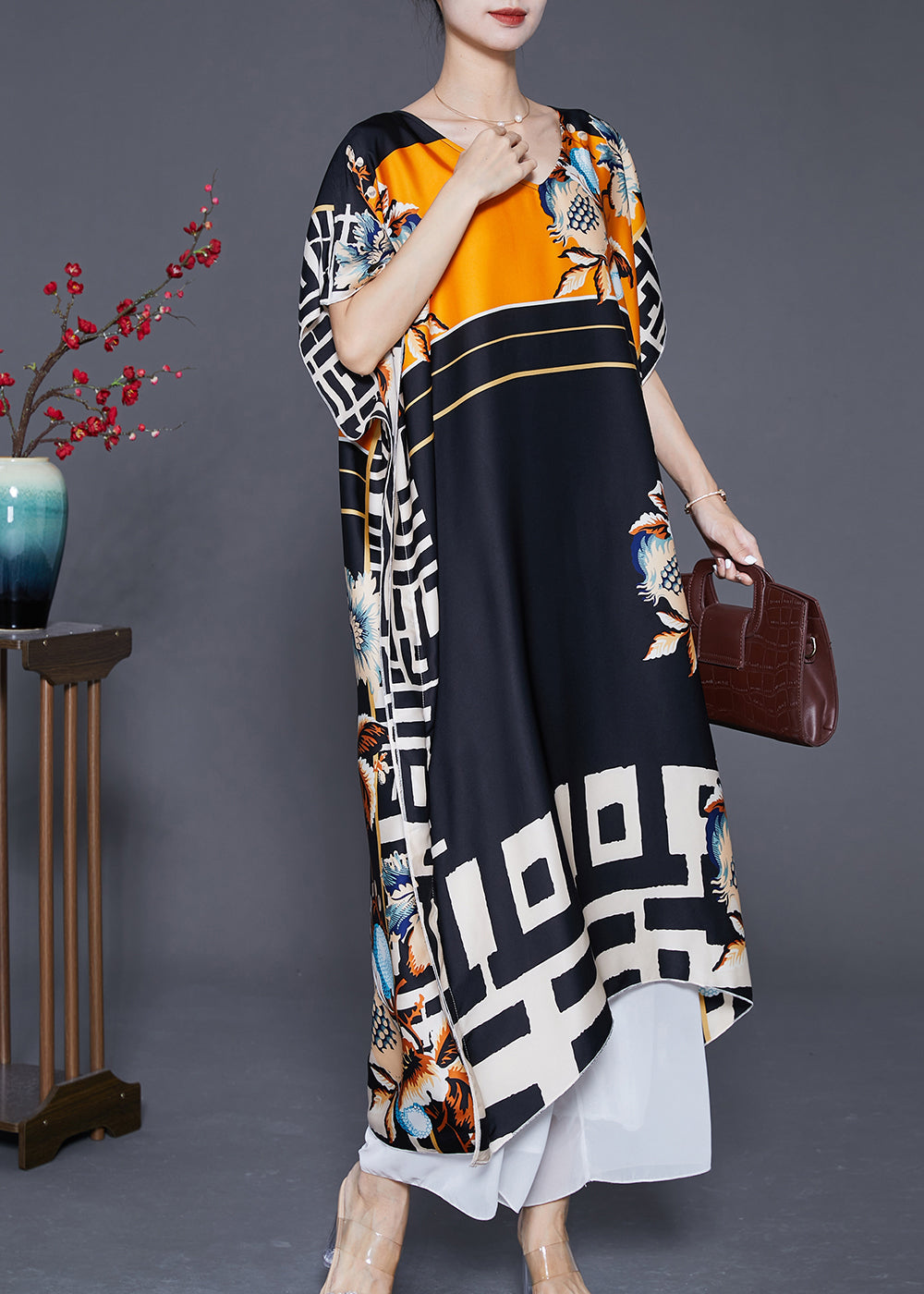 Classic Vintage Dress with a Flattering Fit