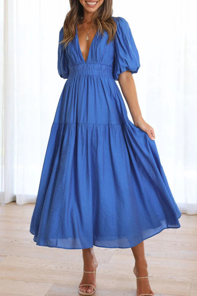Effortlessly Elegant Dress with a Timeless Design