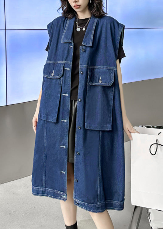 Classic Vintage Coat with a Flattering Fit