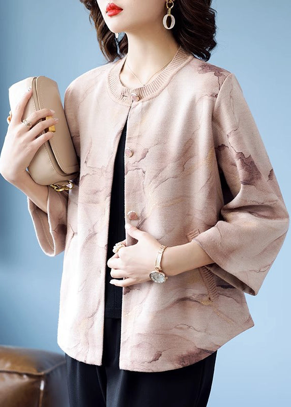 Elegantly Styled Coat for Everyday Wear