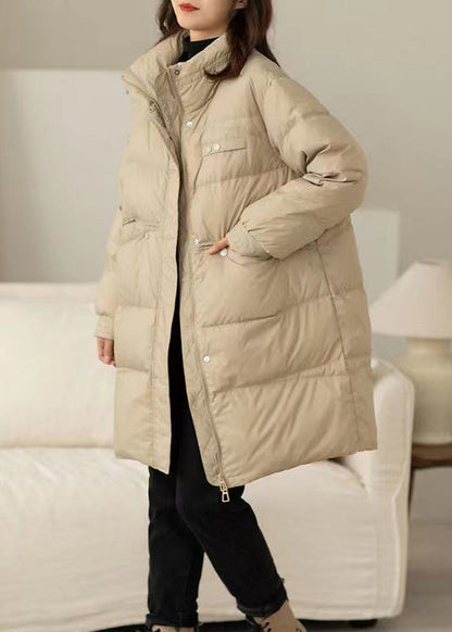 Well Tailored Coat with a Graceful Silhouette
