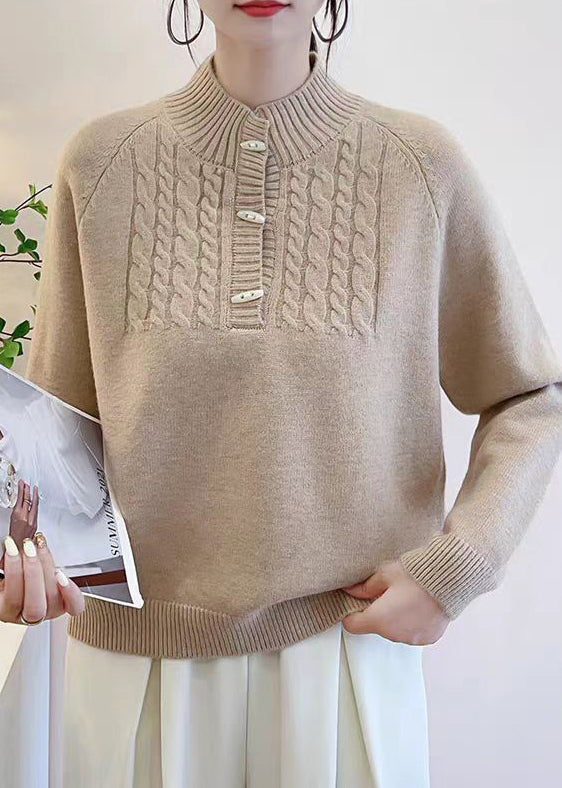 Effortlessly Elegant Sweater with a Timeless Design
