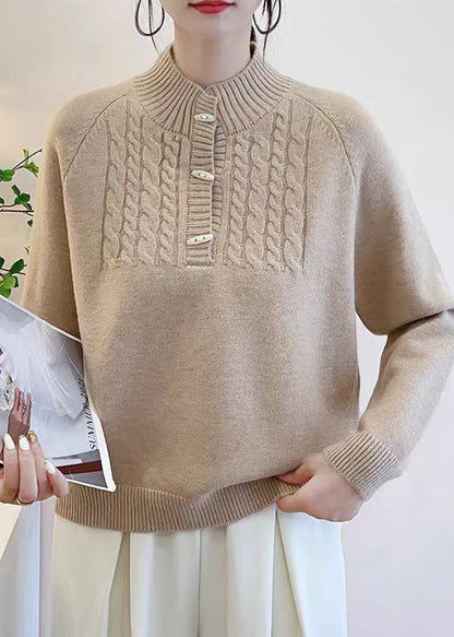 Effortlessly Elegant Sweater with a Timeless Design