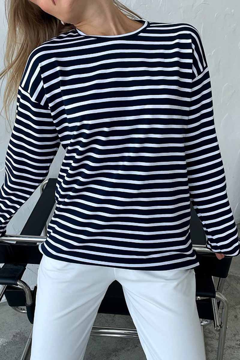 Classic Vintage Top with a Flattering Fit