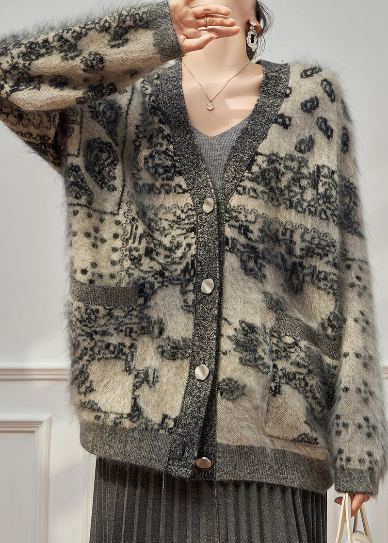 Beautifully Crafted Cardigan in a Classic Style