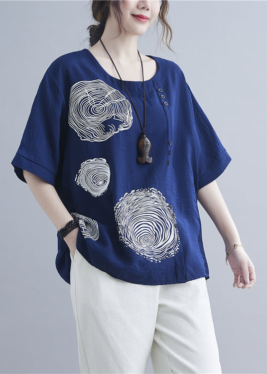Well Tailored Garment with a Graceful Silhouette