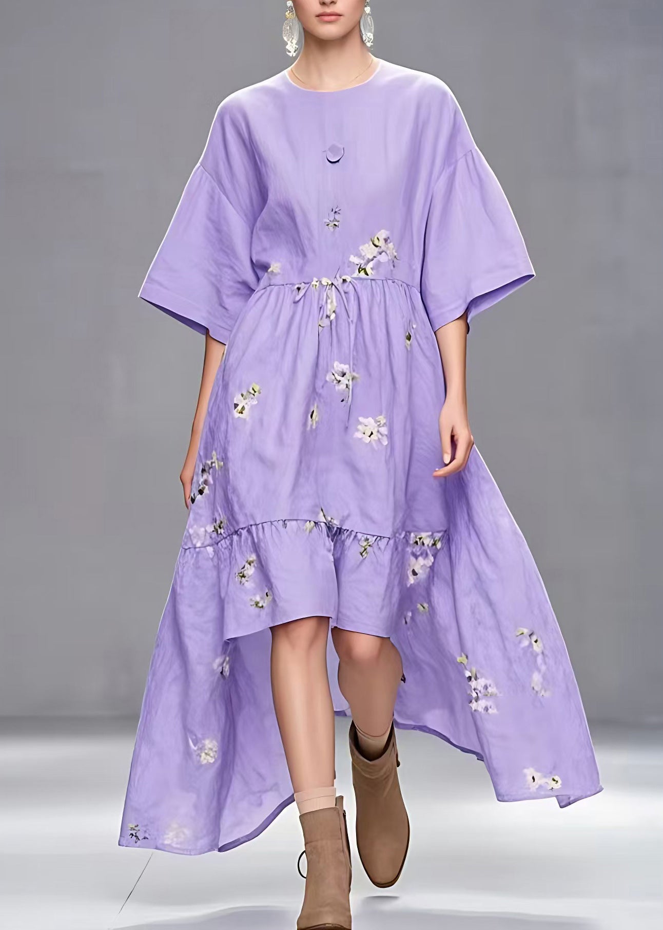 Well Tailored Dress with a Graceful Silhouette