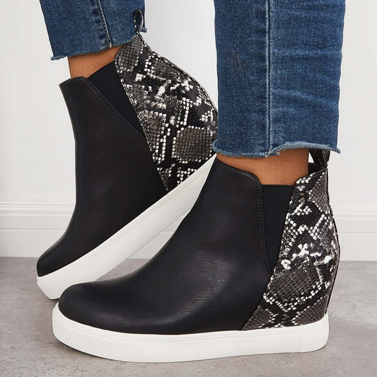 Chic Orthopedic Sneakers with Unique Design
