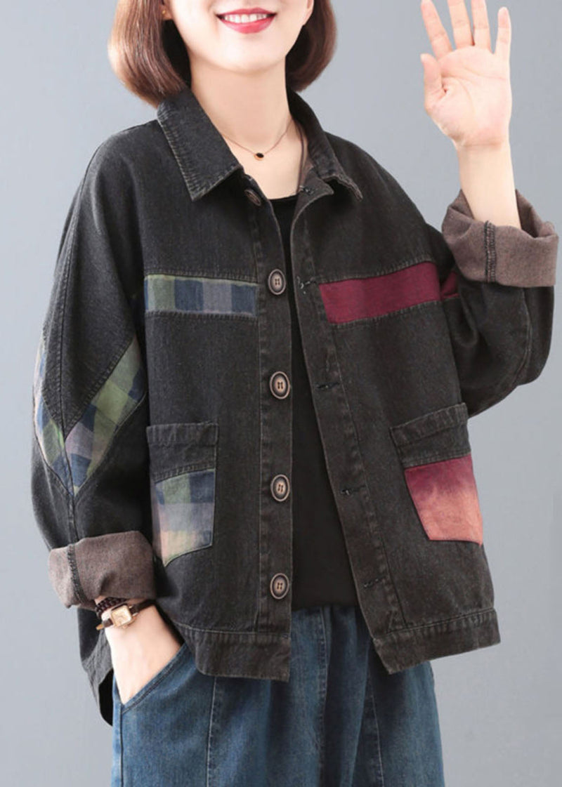 Well Tailored Coat with a Graceful Silhouette